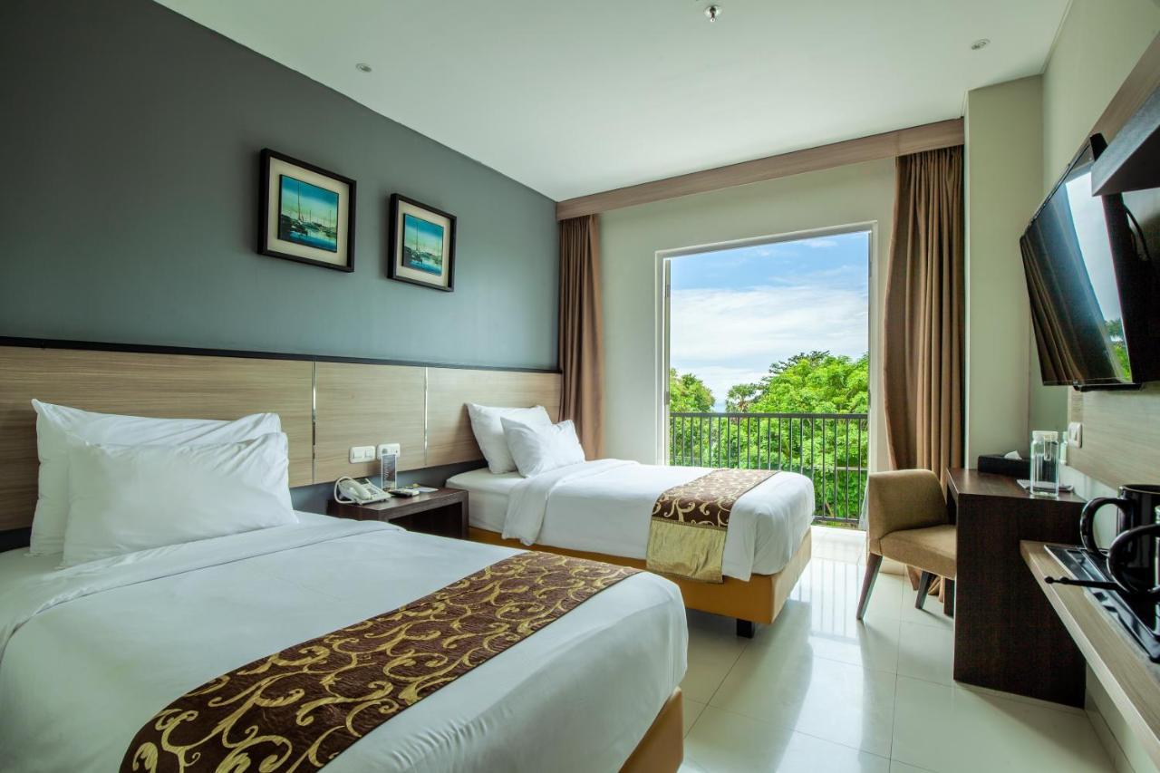Montana Premier Senggigi Hotel Kültér fotó