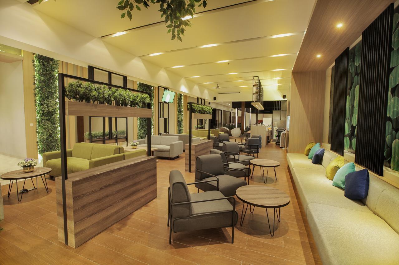 Montana Premier Senggigi Hotel Kültér fotó