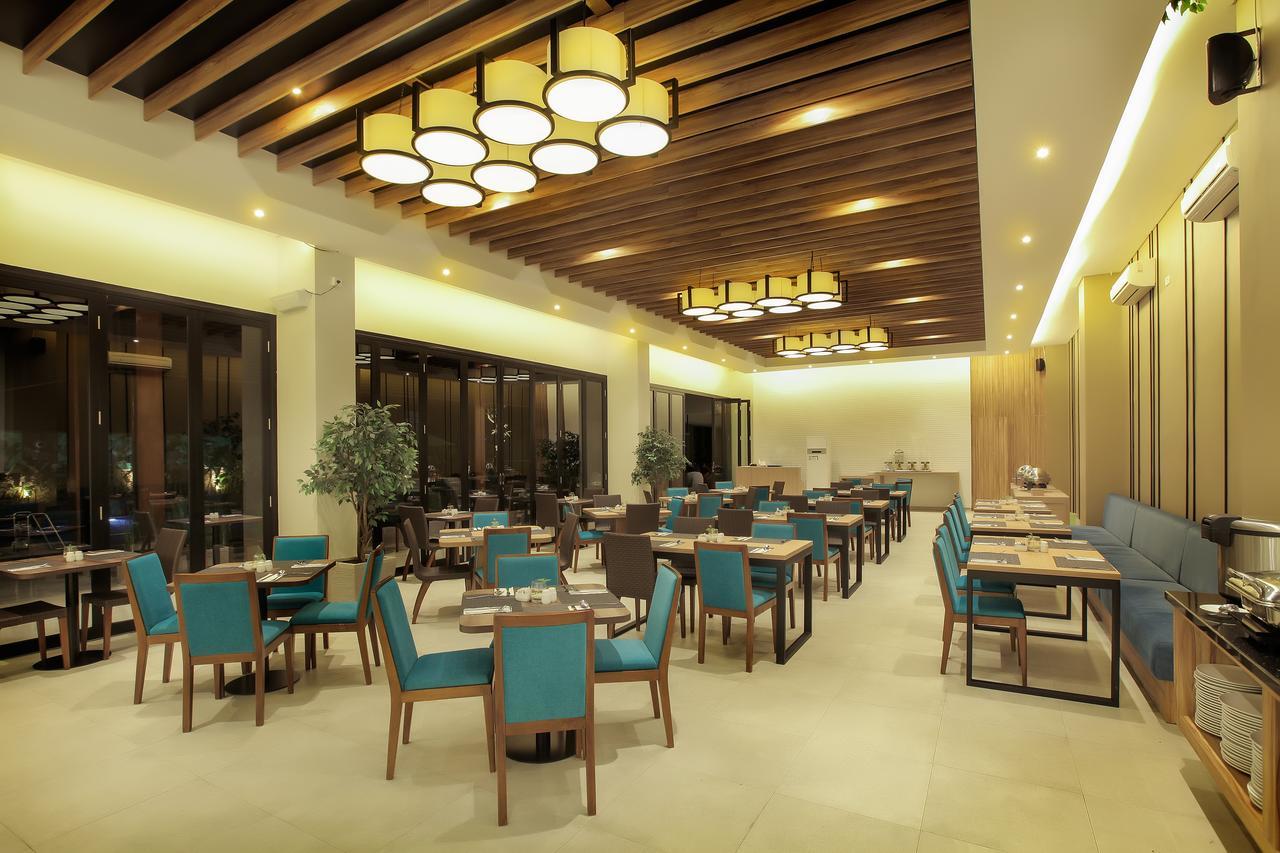 Montana Premier Senggigi Hotel Kültér fotó