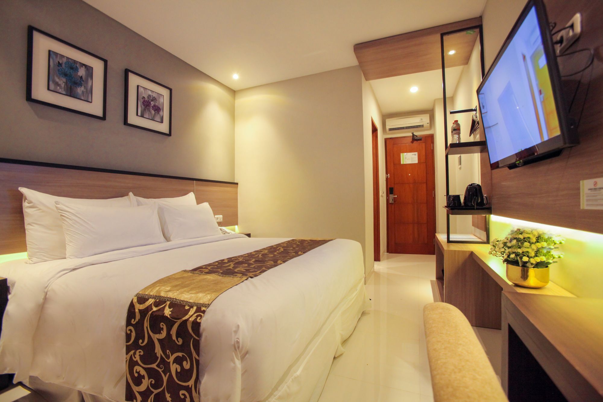 Montana Premier Senggigi Hotel Kültér fotó