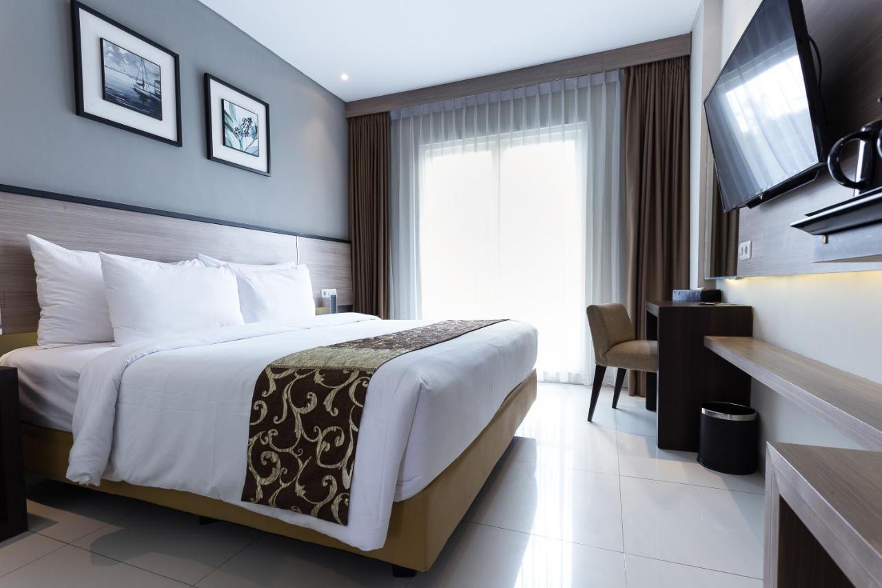 Montana Premier Senggigi Hotel Kültér fotó